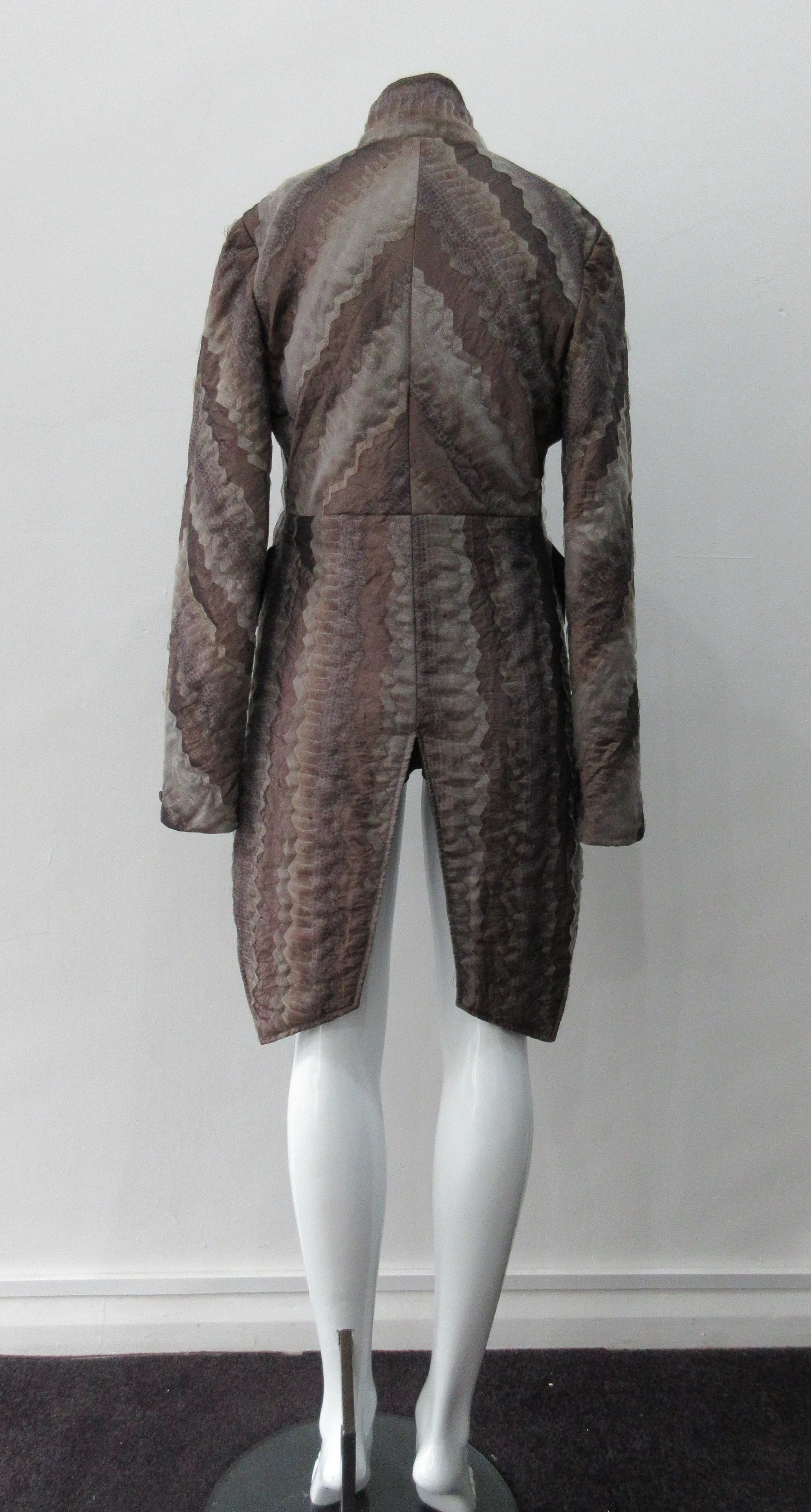 070122 -Brown Wave Cut Away Coat